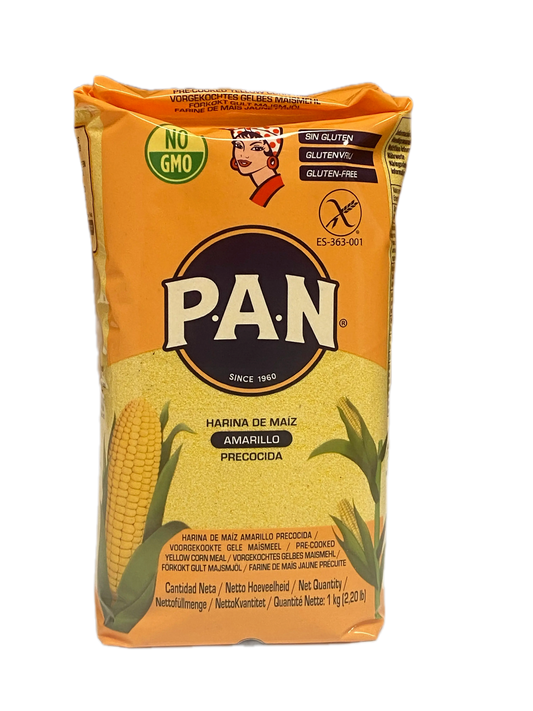 P.A.N. Pre-Cooked Yellow Corn Meal (Harina de Maíz Amarillo) - 1kg